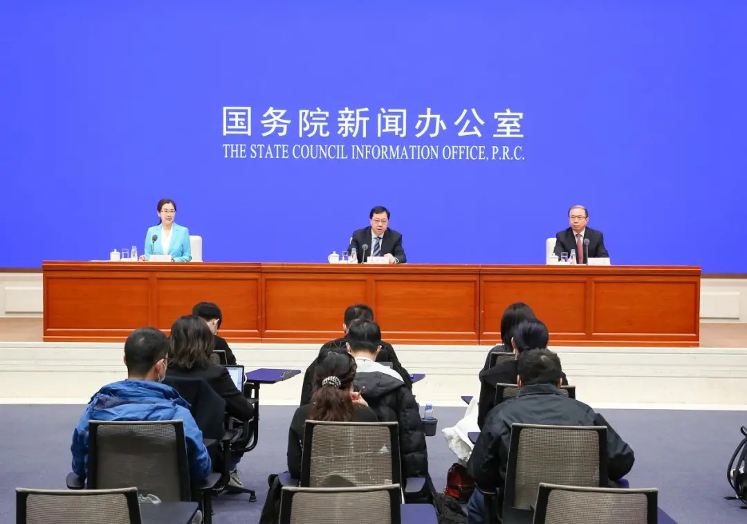 建设工程企业资质审批条件进一步大幅精简 ——住房和城乡建设部推进建设工程企业资质管理制度改革工作取得新进展